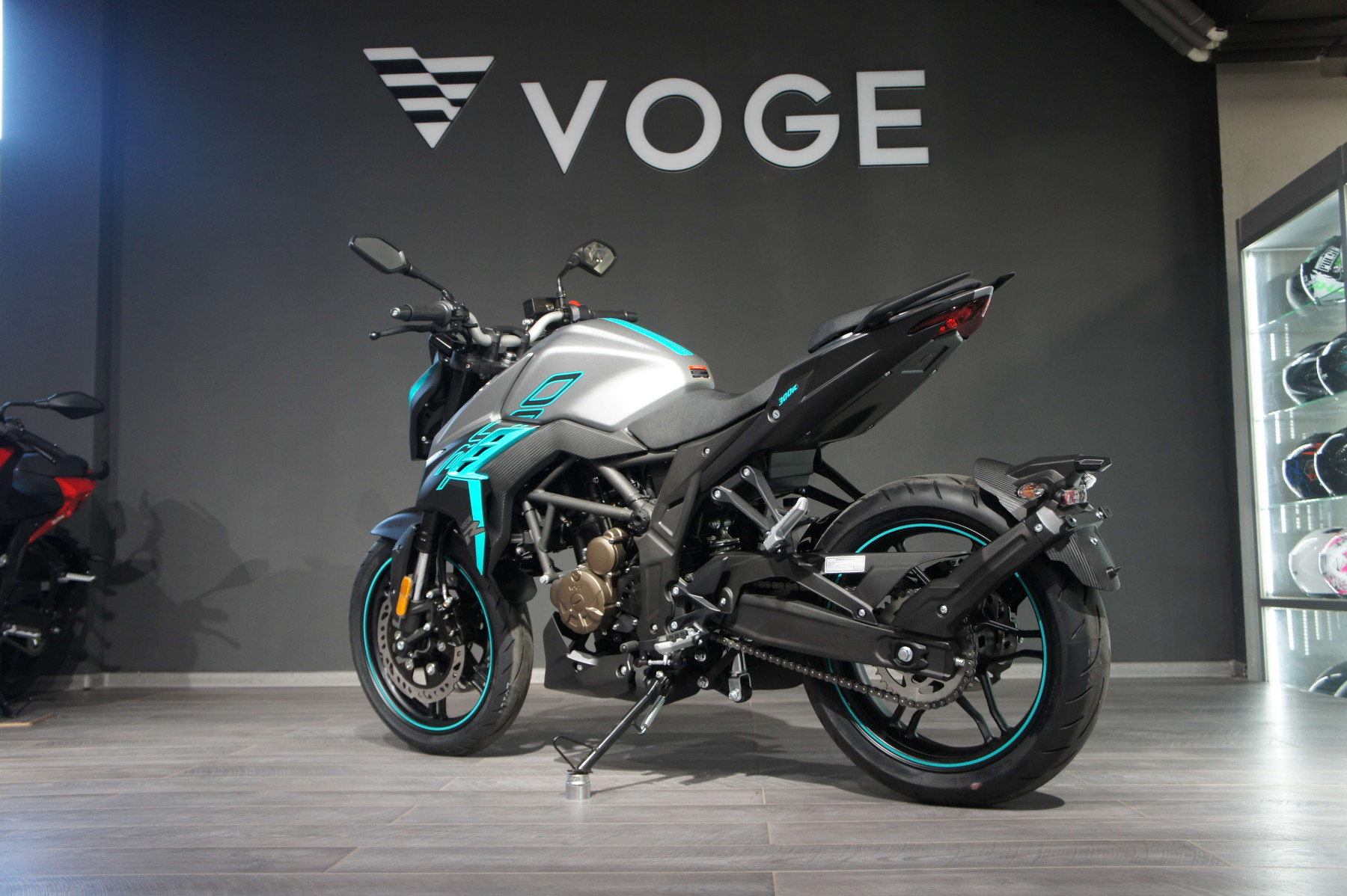Мотоцикл VOGE R300